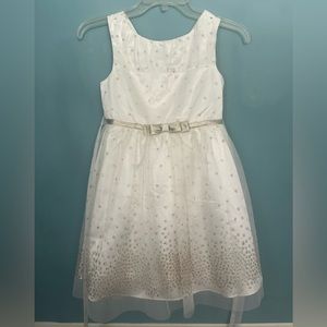 Little girl’s party dress